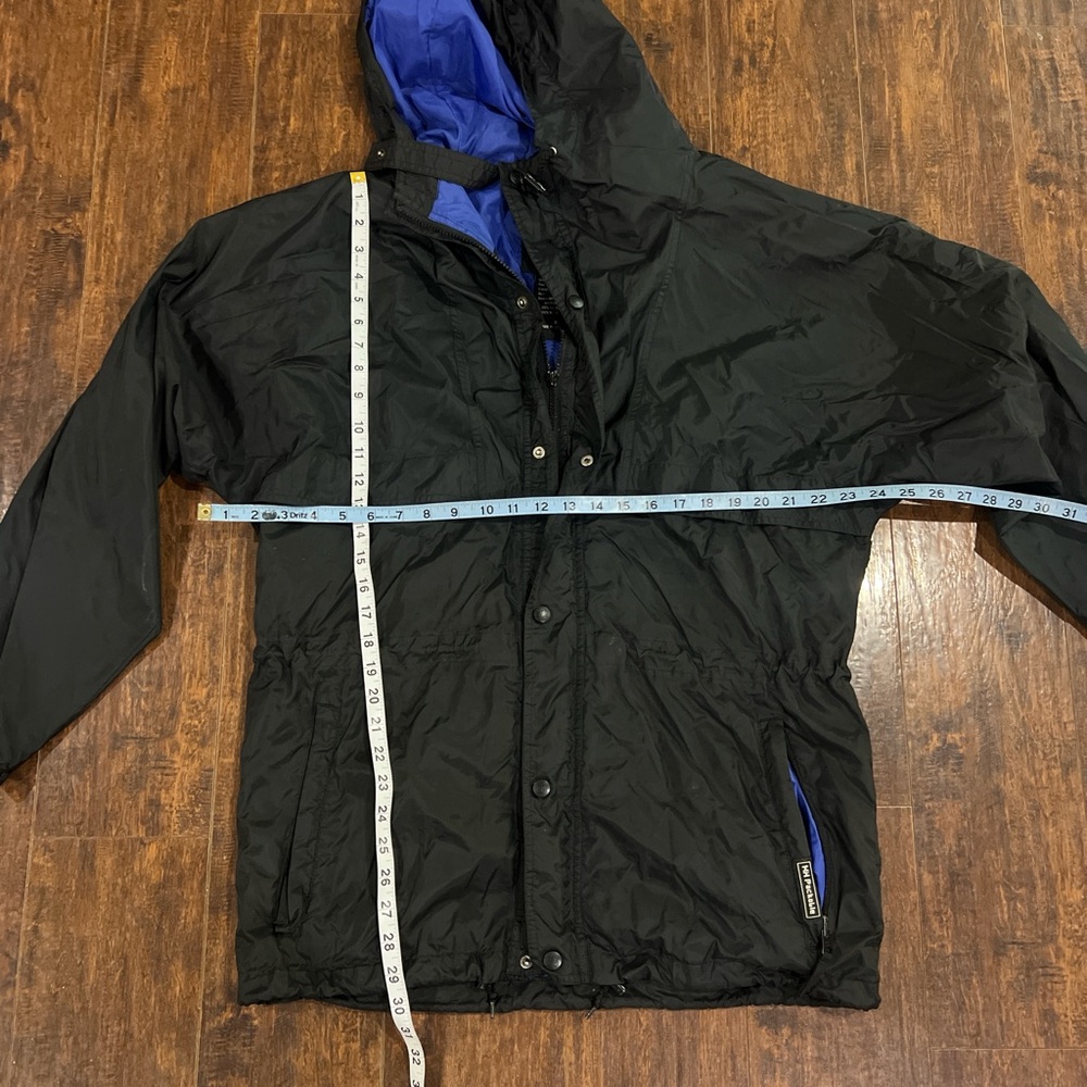 Helly Hansen Black Jacket with Blue Lining Hood - Picture 4 of 4